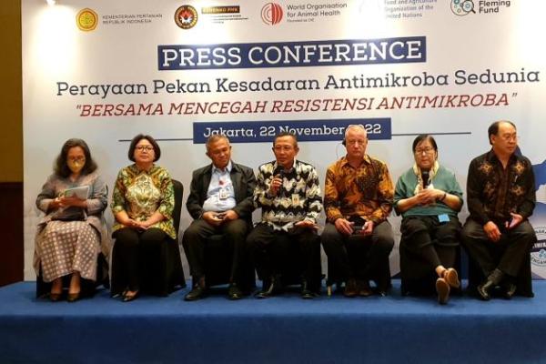 Bersama WOAH dan Industri Perunggasan, Indonesia Deklarasikan 5 Langkah Konkrit Kendalikan Resistensi Antimikroba