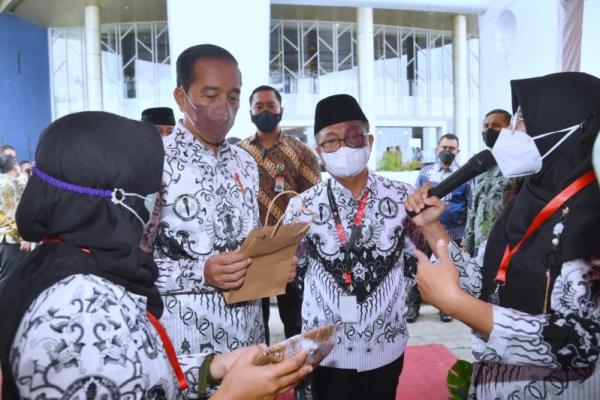 PGRI Titip Pesan ke Jokowi: Tetap Berpihak pada Guru