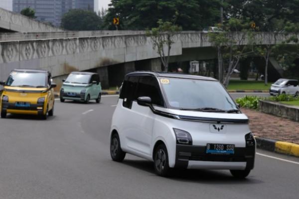 Dua Mobil Listrik Topang Penjualan Wuling Motors di IIMS 2024