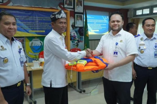 Dengan melakukan pendekatan yang out of the box ini, diharapkan anak-anak dapat memahami pentingnya keselamatan pelayaran termasuk para orang tua dari anak-anak tersebut.