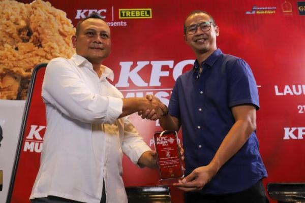 Program KFC Musik Digital yang diberi nama TREBEL Max hasil kolaborasi antara KFC dengan Swara Sangkar Emas.