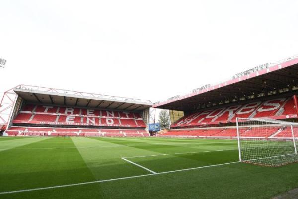 Nottingham Forest Kecam Nyanyian Homofobik di City Ground