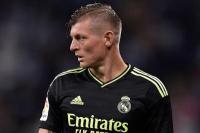 Kroos Putuskan Bertahan di Madrid Musim Depan
