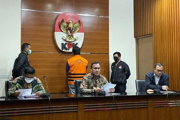Penahanan Bambang terhitung sejak hari ini sampai dengan 22 Januari 2023 di rumah tahanan (Rutan) KPK pada Pomdam Jaya Guntur.