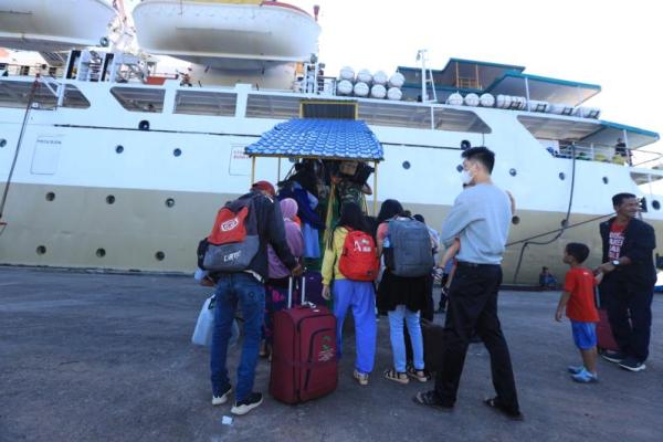 Berdasarkan data Posko Angkutan Laut Lebaran 1444 Hijriah/2023 per tanggal 20 April 2023 pukul 00.00 WIB s/d 23.59 WIB jumlah penumpang kapal sebanyak 1.667.342 orang. 