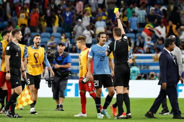 Cavani Minta Wasit Uruguay vs Ghana Dipenjara