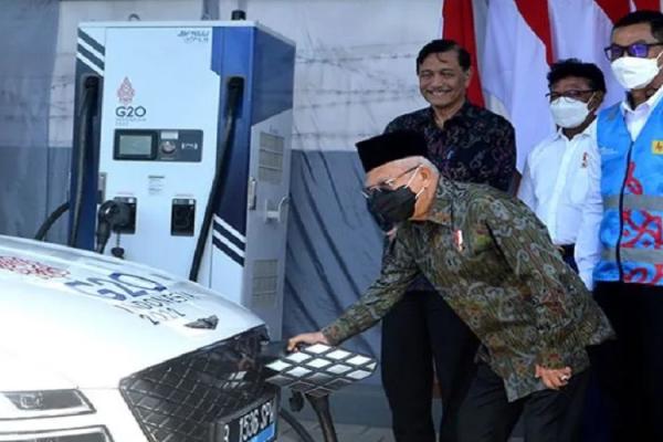 Kata Menko Luhut, Semua Produsen Mobil Listrik akan Masuk Indonesia