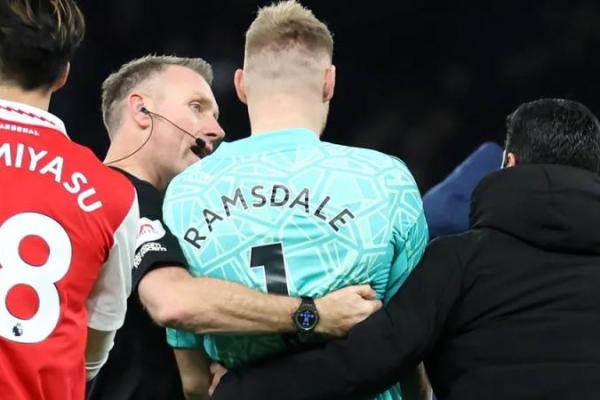 Arsenal Umumkan Kontrak Baru Aaron Ramsdale