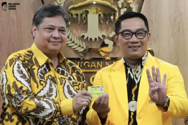 Ketua Umum Partai Golkar Airlangga Hartarto menunjuk Gubernur Jawa Barat Ridwan Kamil sebagai Wakil Ketua Umum DPP partai Golkar Bidang Penggalangan Pemilih.