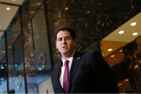 Menteri Urusan Strategis Israel, Ron Dermer melakukan perjalanan pada hari Minggu ke Abu Dhabi, di mana dia bertemu dengan pejabat senior, situs berita Israel Walla melaporkan pada hari Senin.