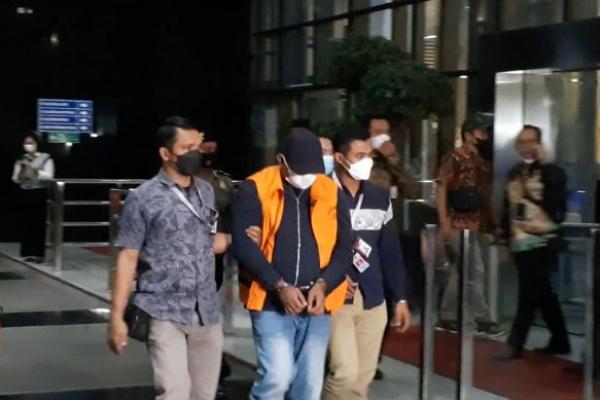 Hal itu disampaikan Irwandi usai diperiksa sebagai saksi dalam perkara ini di Gedung Merah Putih Jakarta, Kamis (16/2).