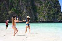 Wisatawan yang Tiba di Thailand Lewat Jalur Udara Dikenakan Biaya Rp 132.843