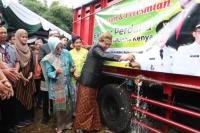 Gus Halim Lepas Ekspor Perdana Produk Pertanian BUMDesa ke Singapura