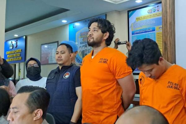 Ammar Zoni untuk ketiga kalinya ditetapkan sebagai tersangka terkait dugaan kasus tindak pidana narkotika