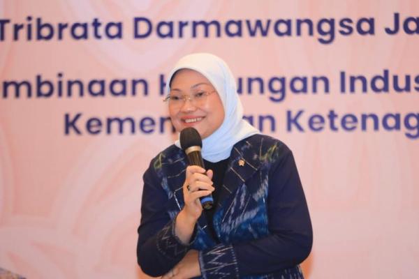 Sambut Bulan Ramadhan, Menaker Ida Berpesan Agar ASN Terus Inovatif dan Kreatif