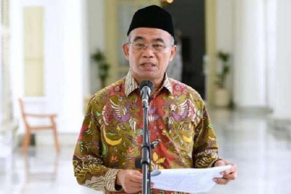 Sosok Menko Muhadjir Effendy masuk ke dalam kriteria kuat memajukan Indonesia Emas 2045. 