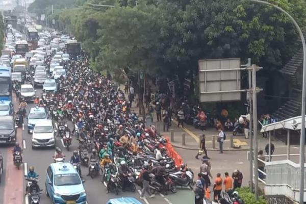 Polda Metro melakukan evaluasi Car Free Day Polda Metro Jaya yang diadakan tiap jumat.