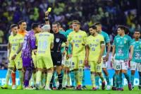 Wasit Meksiko Dihukum Skorsing 12 Pertandingan, Ini Penyebabnya