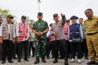 Kapolri Tinjau Langsung Kesiapan Pelabuhan Merak Hadapi Pemudik