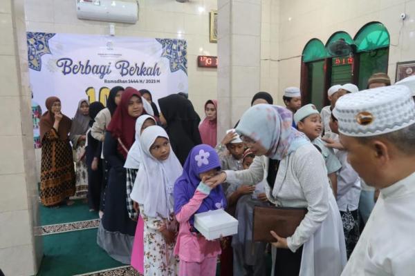 Kegiatan tersebut diharapkan bisa mencapai target 1000 paket Berkah hingga akhir Ramadhan 1444 H.