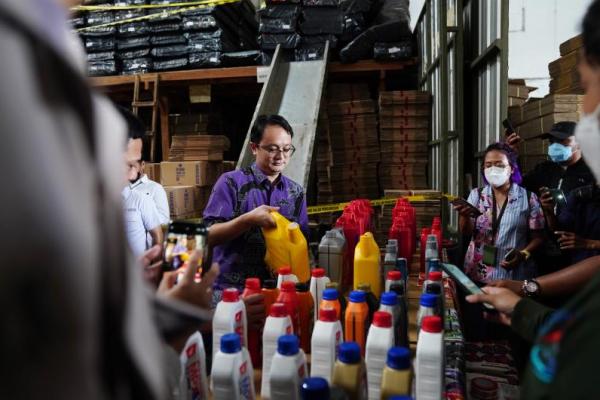 Hasil pengamanan pelumas ilegal ini membuat pemudik lega karena terhindar dari pemakaian pelumas tak berkualitas yang bisa menyebabkan kecelakaan di jalan raya.