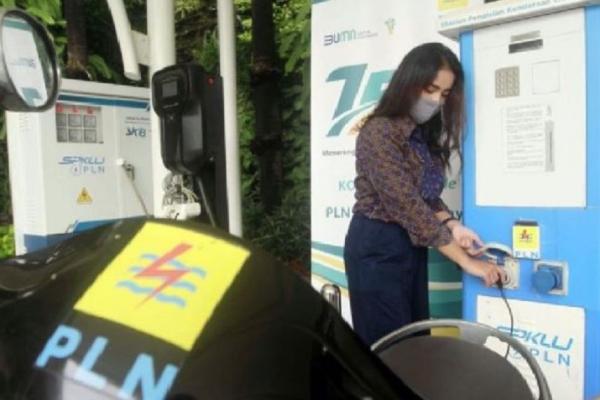 PLN Siapkan 3 SPKLU Mobile Sepanjang Ruas Tol Jateng