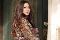 Sosok Desainer Lenny Hartono, Berawal dari Hobi Sampai ke New York Fashion Week  