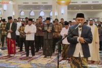 Jokowi dan Ganjar Tiba di Masjid Sheikh Zayed untuk Shalat Id