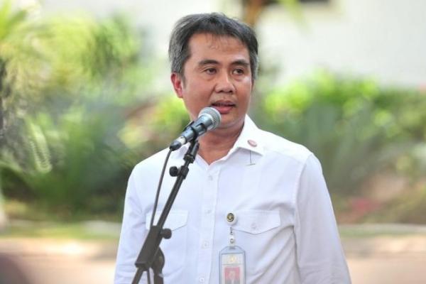 Prosedur izin, cuti, WFH, maupun WFA tetap harus dijalankan. Sejak pandemi kan kita terbiasa dengan WFH, bagaimana absen secara online, bekerja berdasarkan kinerja, dan sebagainya. Tapi kalau berada di Jakarta, ya masuk, enggak perlu perpanjang cuti.