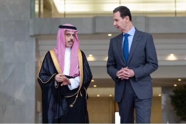Arab Saudi mengatakan dimulainya kembali layanan didasarkan pada ikatan persaudaraan antara rakyat Arab Saudi dan Suriah dan untuk meningkatkan keselamatan dan keamanan regional.
