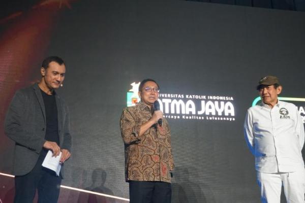 Program kelas eksekutif Magister Manajemen Sustainability Marketing diresmikan bertepatan dengan acara WOW Brand Festive Day, di Hotel Westin, Jakarta pada Kamis (11/05) lalu.