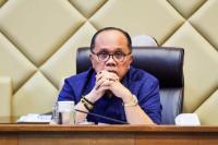 Pimpinan Komisi II DPR Serahkan Data 3 Juta Honorer ke MenPan-RB