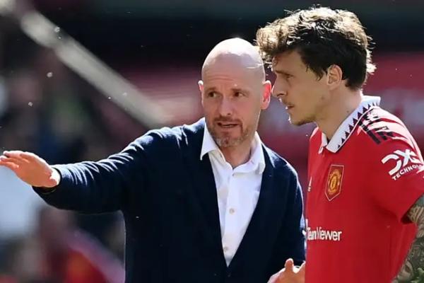 MU Tegaskan Victor Lindelof Tak Dijual ke Klub Manapun