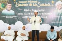 Fadel Muhammad Beri Motivasi dan Tips Sukses Kepada Para Santri Ponpes Al-Khairaat