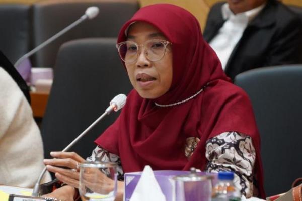 Saya berpendapat keberadaan mandatory spending merupakan jaminan dan kepastian bahwa negara hadir untuk menjamin ketahanan kesehatan nasional dan mewujudkan kesejahteraan rakyat Indonesia melalui sektor kesehatan.