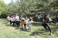 HUT RI ke-78, KBRI Astana Gelar Jalan Santai dan Perlombaan Olahraga