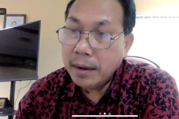 Media massa mampu memberikan kesadaran kepada masyarakat dan membentuk opini publik melalui pemberitaan atas isu-isu yang diangkatnya.