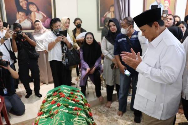 Prabowo mendoakan sekaligus mengucapkan bela sungkawa secara langsung kepada pihak keluarga Desmond.