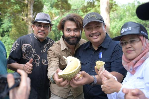 Prihasto Setyanto sangat mengagumi rasa, terutama durian Jalu dan durian Mas Ajay.