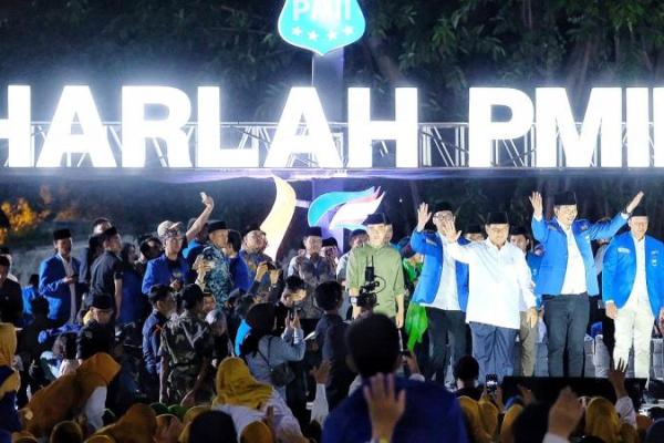 Dalam mewujudkan hilirisasi, Prabowo  pun mengajak para generasi muda Indonesia untuk ikut berperan dan bekerja sama.