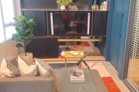 Hyde Garden Villa, Unit Eksklusif di Collins Boulevard