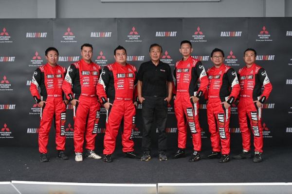 Hiroshi Masuoka sangat bersemangat untuk dapat bersaing dengan model Mitsubishi all-new Triton