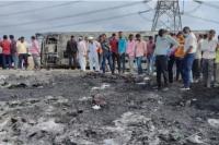 Bus Jatuh dan Terbakar di India Tewaskan 25 Orang