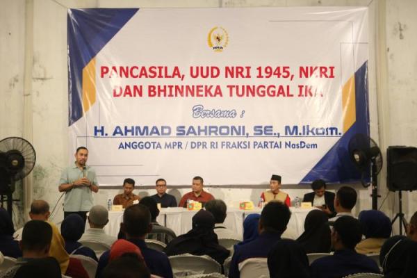 Wakil Ketua Komisi III DPR sekaligus anggota MPR Ahmad Sahroni melaksanakan kegiatan Sosialisasi Empat Pilar MPR RI, Selasa (27/6).