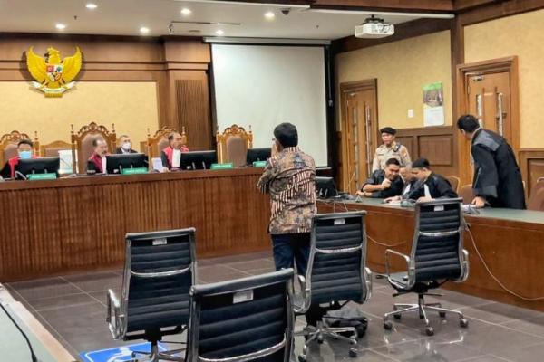 Saksi Erwien menuturkan, dari 7.904 titik proyek BTS, hanya 5.618 titik yang didatangi dan disurvei konsorsium.