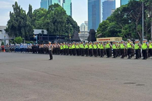 Sebanyak 7.706 personel gabungan diterjunkan Polda Metro Jaya untuk amankan Pemilu 2024 besok