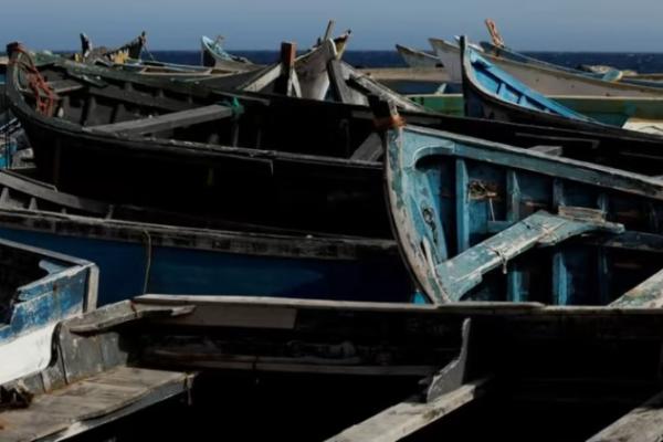 Keluarga penumpang belum mendengar kabar dari mereka sejak mereka pergi.