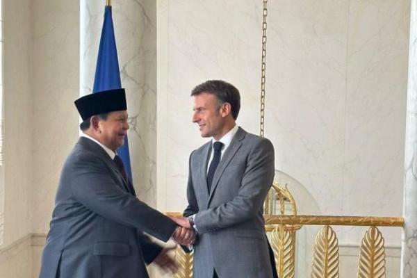 Dalam pertemuan itu Menhan Prabowo dan Presiden Macron membahas kesiapan Indonesia untuk memperkokoh kemitraan strategis dengan Perancis