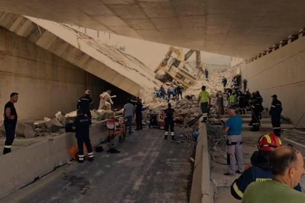 Jembatan di Yunani Runtuh, Satu Orang Tewas