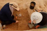 Arkeolog Termukan 125 Makam di Pemakaman Era Romawi di Gaza